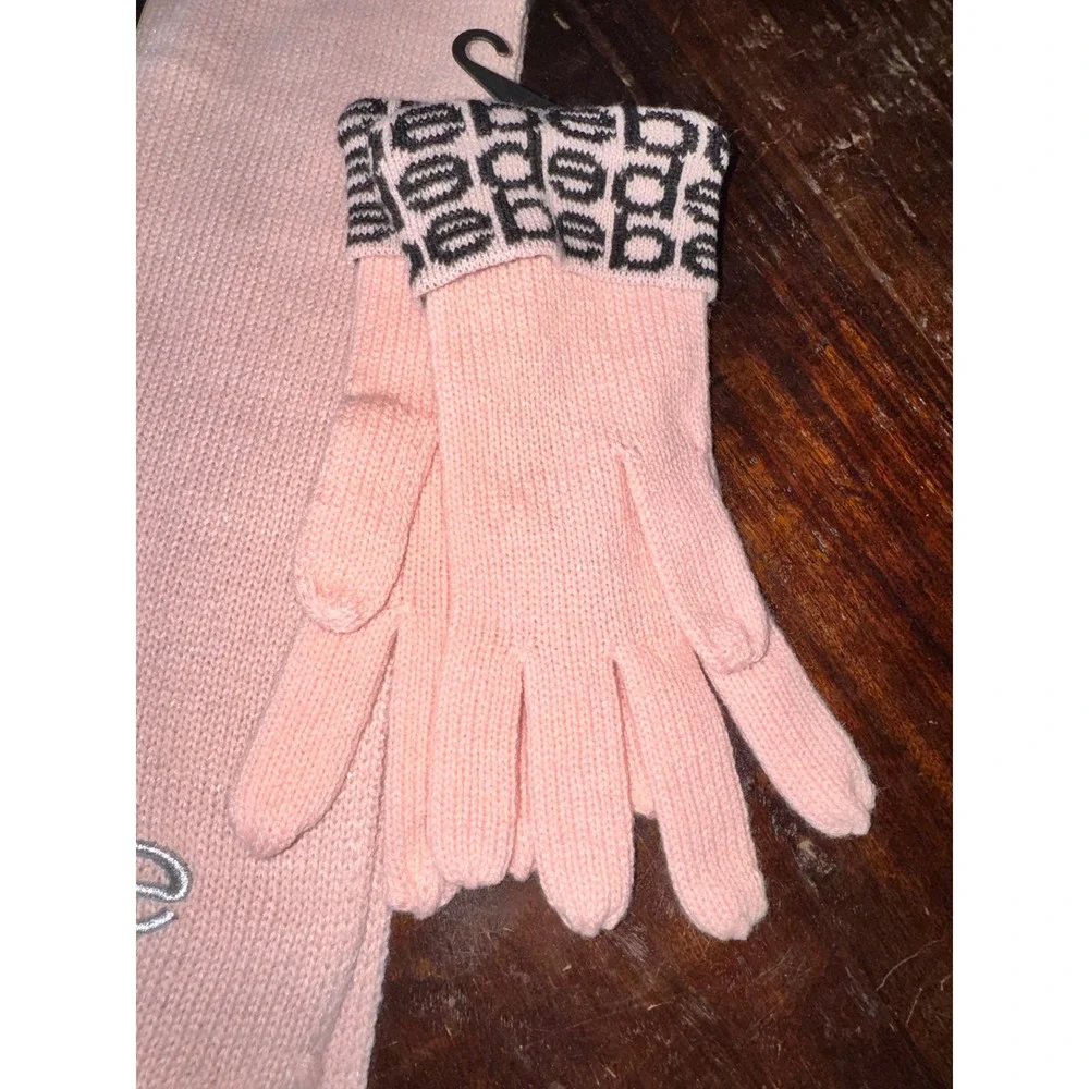 Bebe Womens Pink Knit Scarf and Glove Set Metallic‎ Logo Fringe OSFM NEW